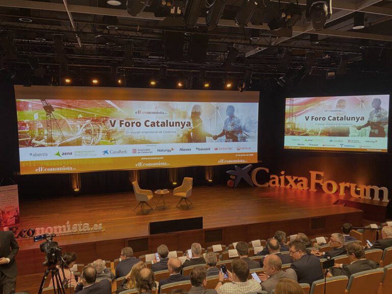 "El V Foro Empresarial: Cataluña ya no sólo se está recuperando, está redefiniendo la forma de hacer negocios – V Foro Empresarial: Cataluña no solo se está recuperando, está redefiniendo la forma de hacer negocios